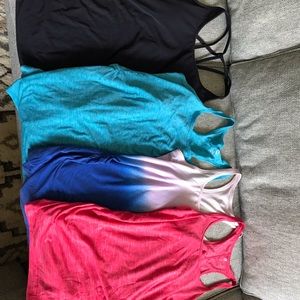 Lot - maternity fitness  - 4 capris + 4 tanks